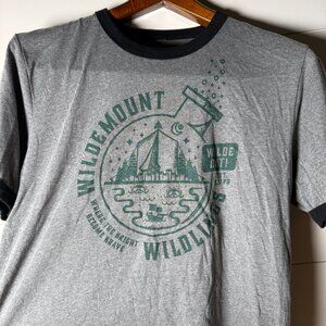 WildeMount Wildlings Gray /Black Trim Green Short Sleeve T-Shirt Size Large